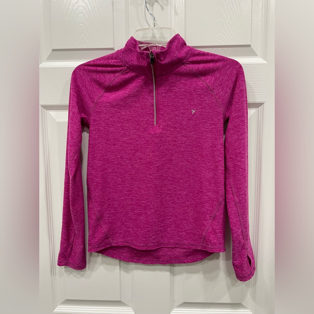 OLD NAVY ACTIVE Pink Go-Dry Girls zippered shirt. Size L (10/12)